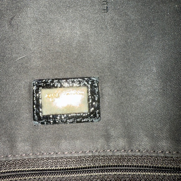 Fendi Black patent leather Shoulder Bag with FF Logo - Picture 6 of 12